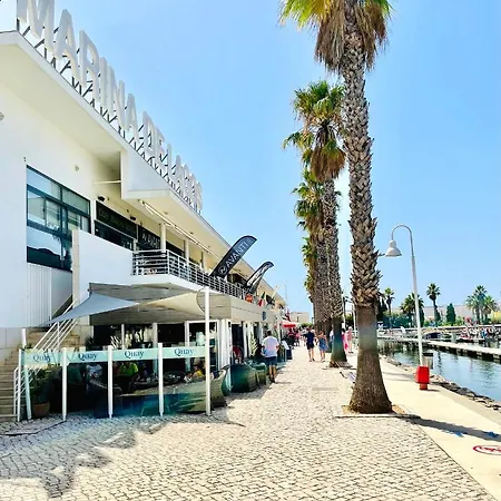 H&H: Chic Seaside Apartment Near Meia Praia Beach Lagos Exterior photo