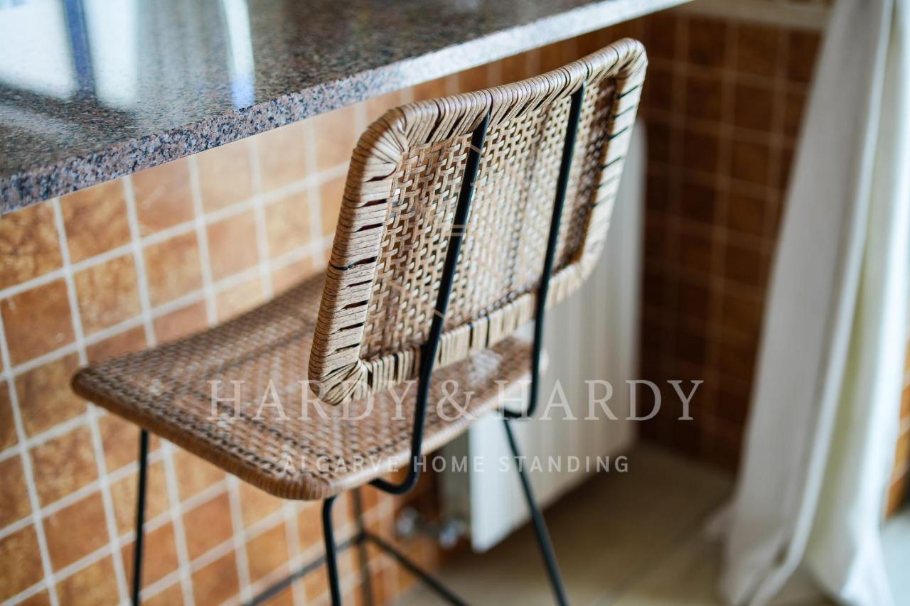 H&h - Rare Chic & Cosy With Wonderful Sea Views, Near To Meia And Center Lagos